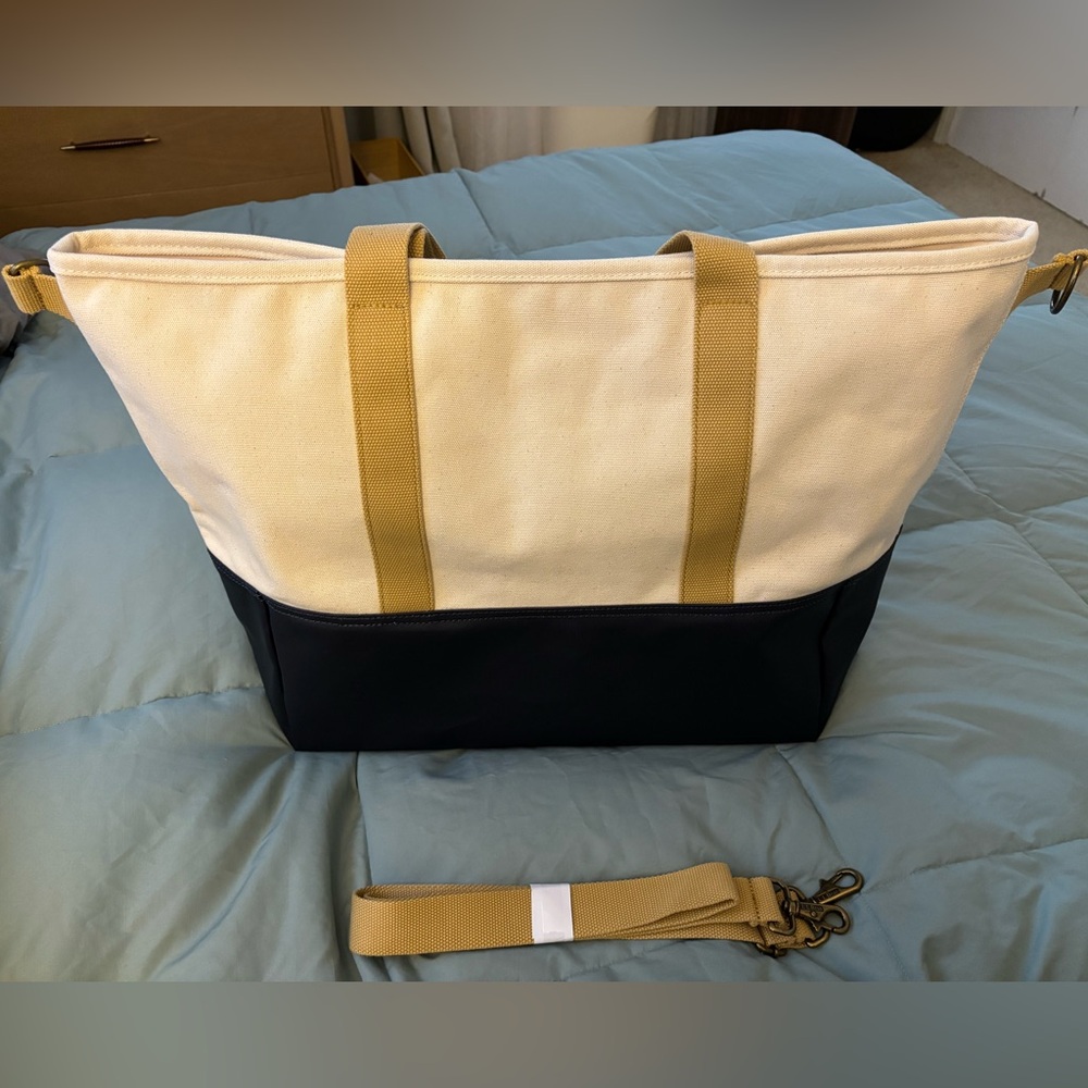 L.L. Bean NWT Large Canvas Tote Bag - Cream and Navy - Picture 5 of 12